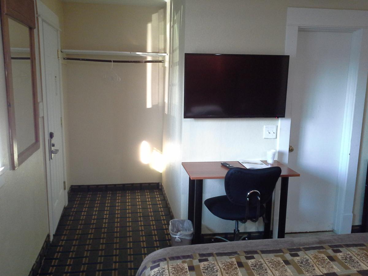 Economy Motel
